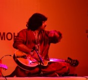 Toumani Diabate and Pt.Vishwamohan Bhatt at Mount Carmel College